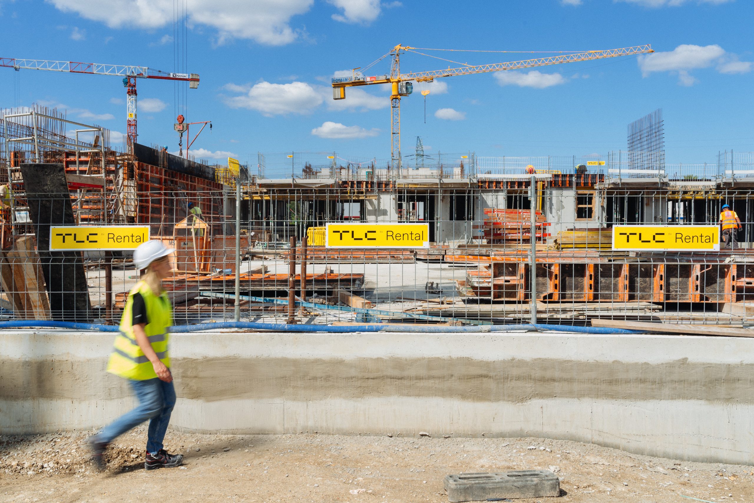 Ogrodzenie tymczasowe: 5 kluczowych aspektów, które determinują jego koszt